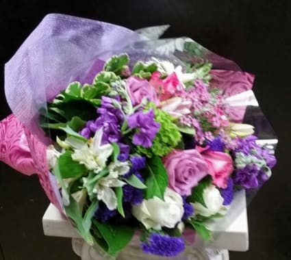 HAND-TIED BOUQUET