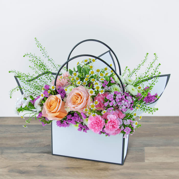 Seasonal Garden Blooming Tote