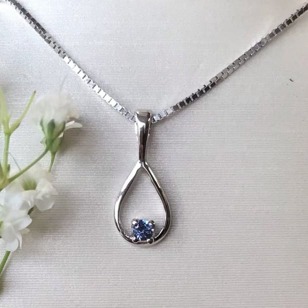 Dainty Tear Drop Yogo Sapphire Pendant