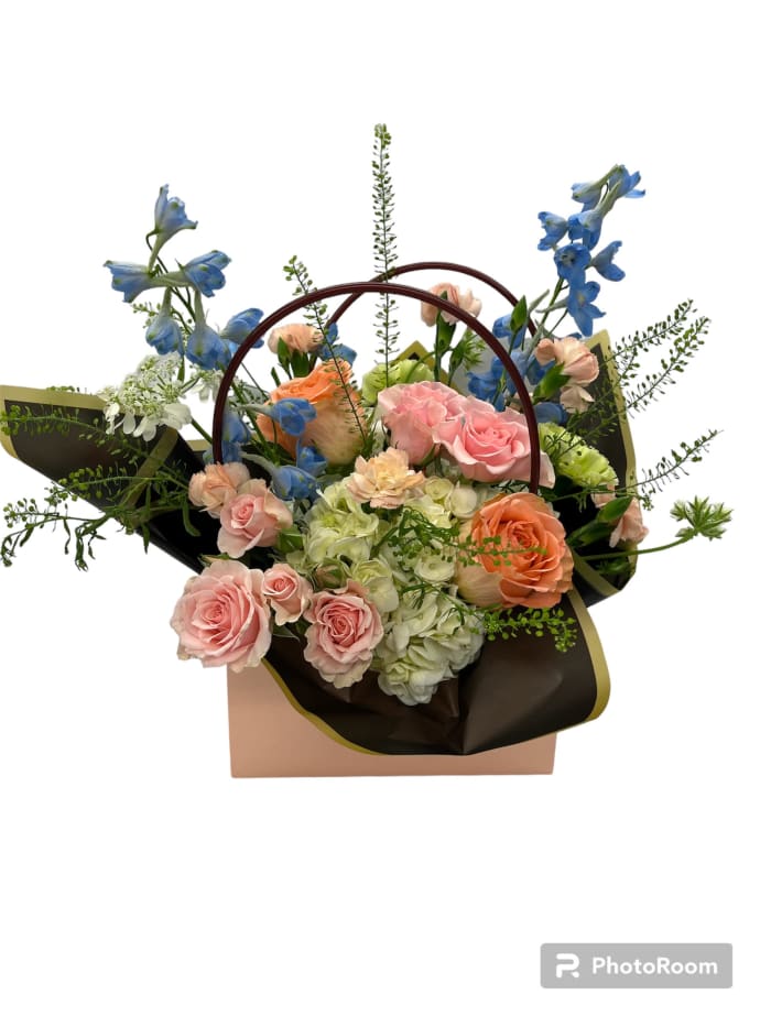 Mom's Secret Garden - Pink Gift Bag