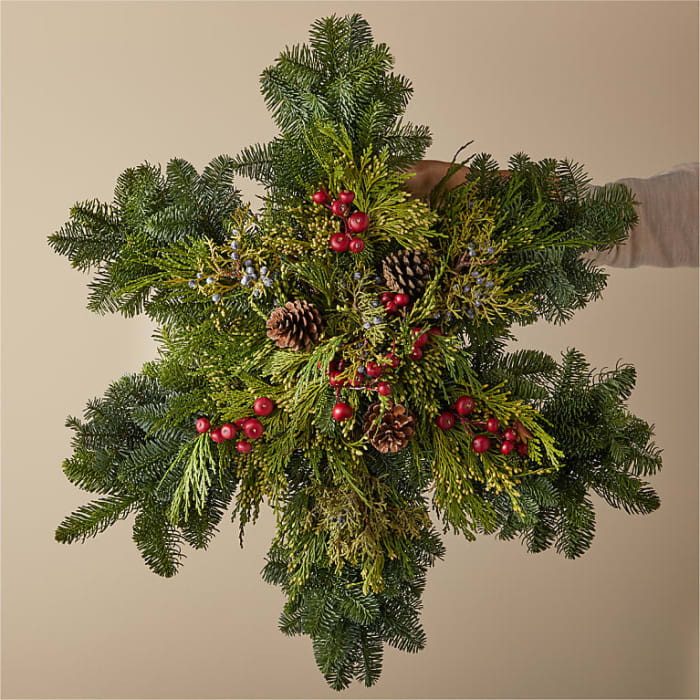 Holiday Snowflake Wreath