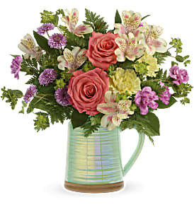 TELEFLORA'S POUR ON THE BEAUTY