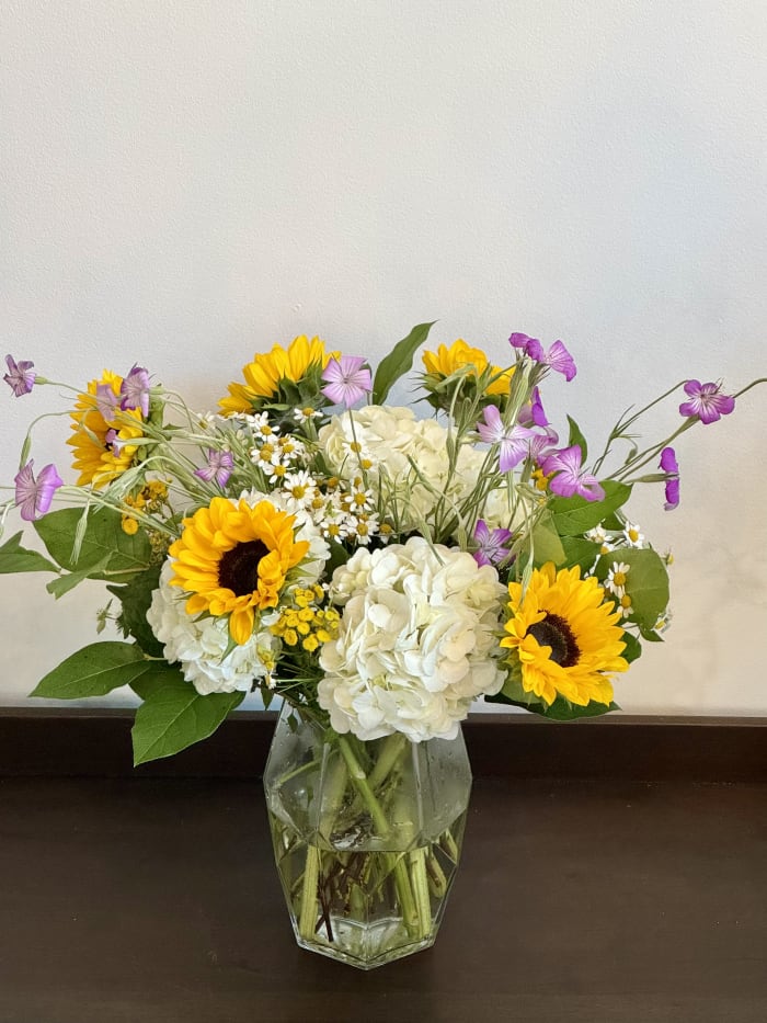 Sunflower & Hydrangea Lovers