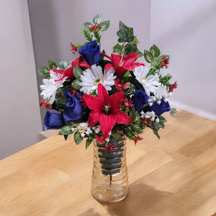 Cemetery Urn / Cylindrical -Patriotic