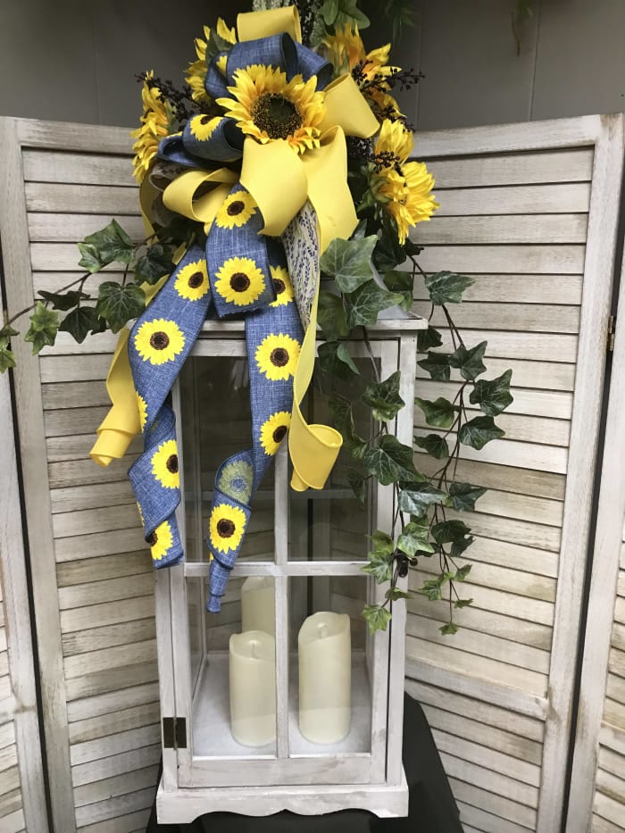 40'' lantern with candles