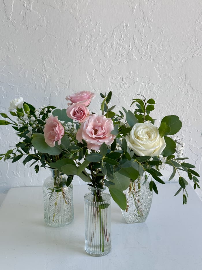 Bud Vase - White/Blush