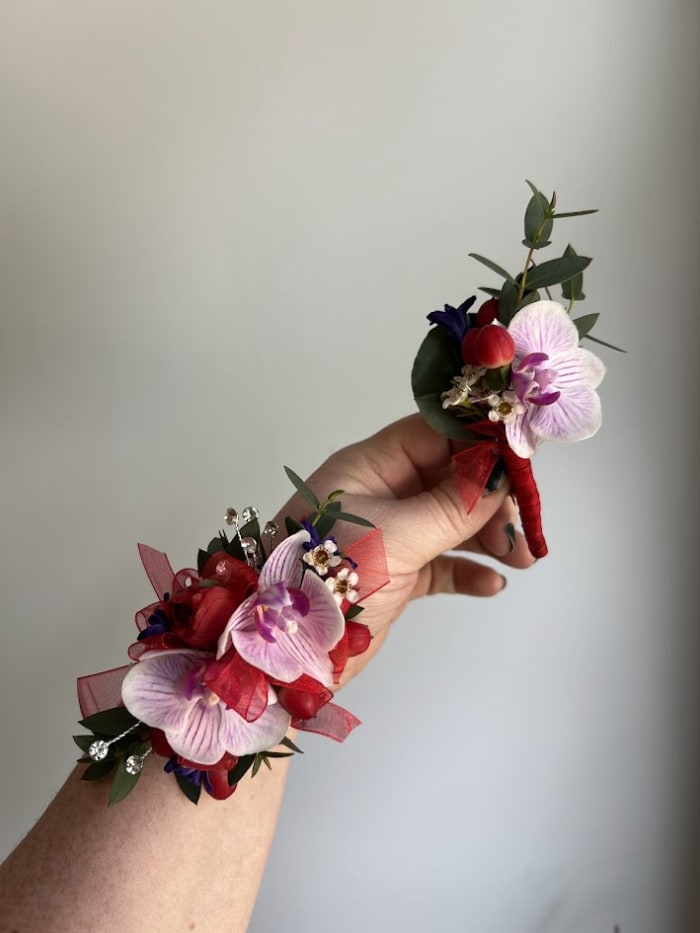 Combination Corsage/Boutonnière Designers Choice