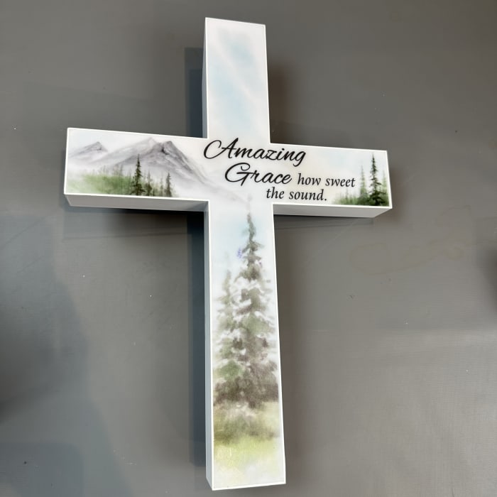 AMAZING GRACE- SOLAR CROSS WITH STAKE