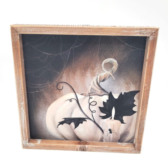 Black and White Creeping Pumpkin Wall Hanging