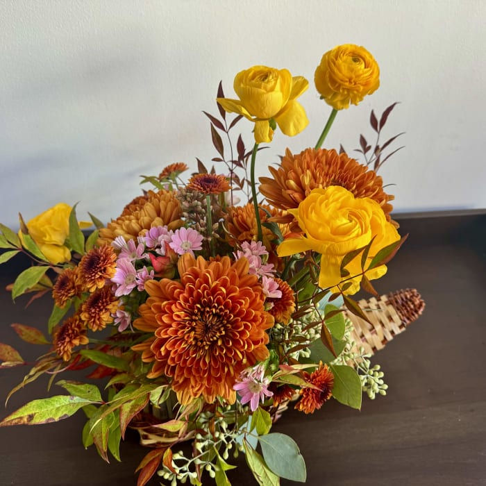 Thanksgiving Cornucopia Arrangement