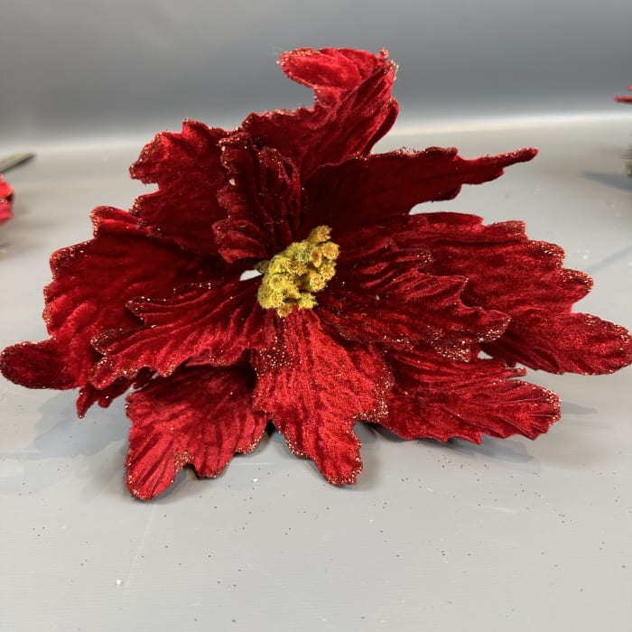 24'' SUPER VELVET GLITTER EDGE POINSETTIA STEM