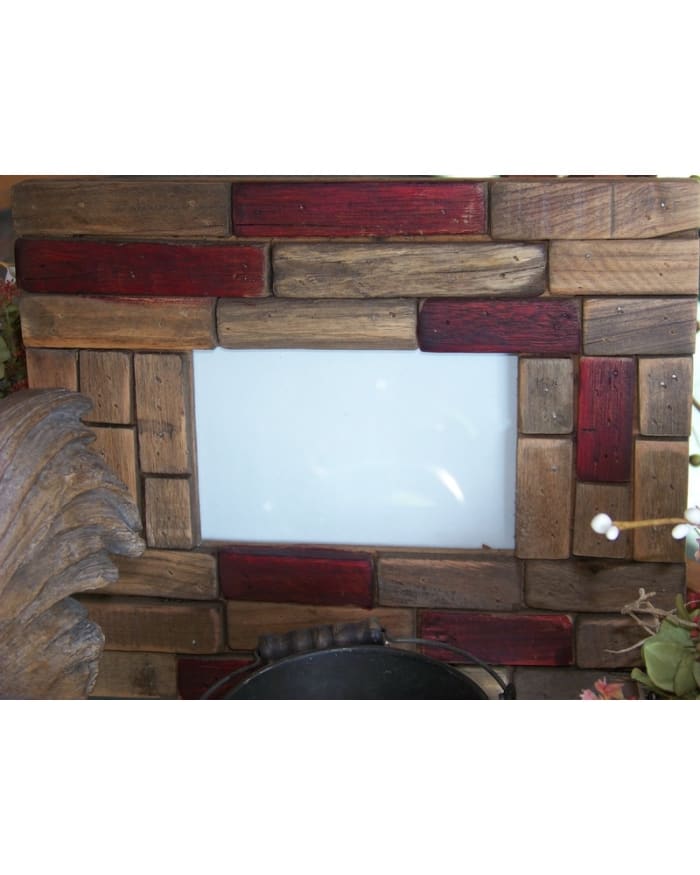 PICTURE FRAME