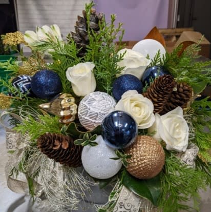 Happy Haneka Centrepiece