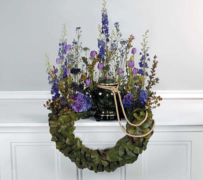 Lavender and Scaled Bent Wreath Memorial