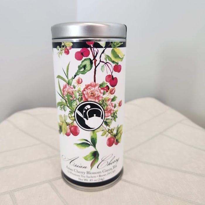 Asian Cherry Blossom Green Tea Can