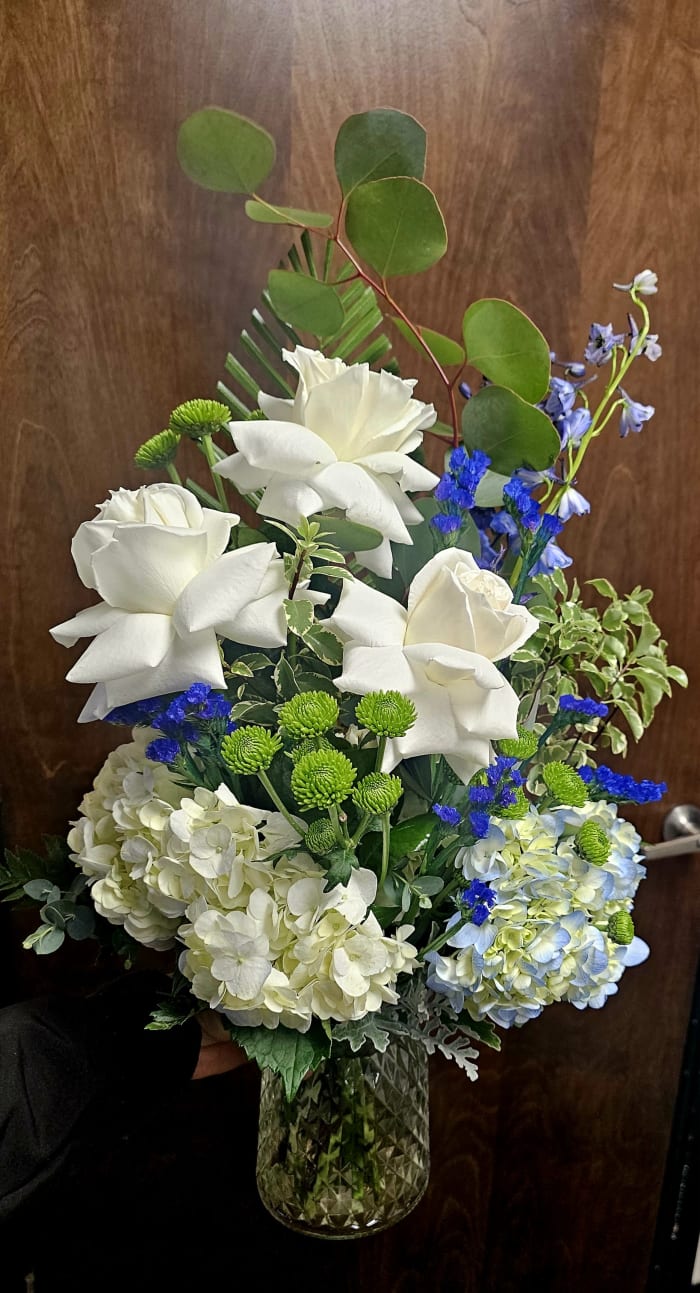 Light Sky Bouquet