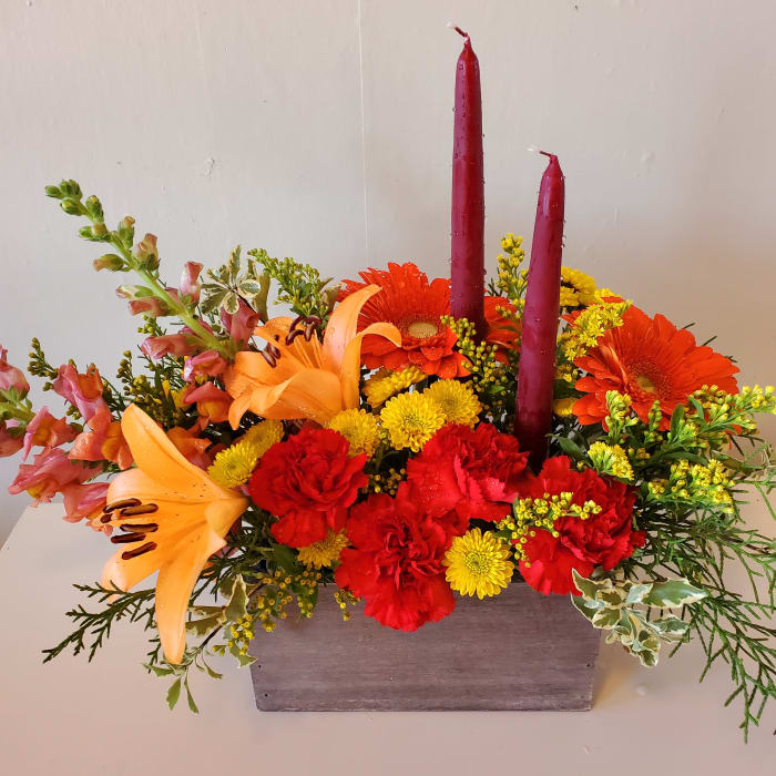 VIBRANT & GLOWING CENTERPIECE