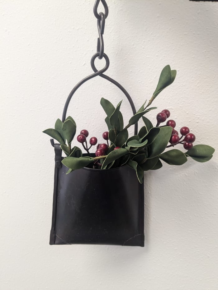 Metal Wall Pocket Planter