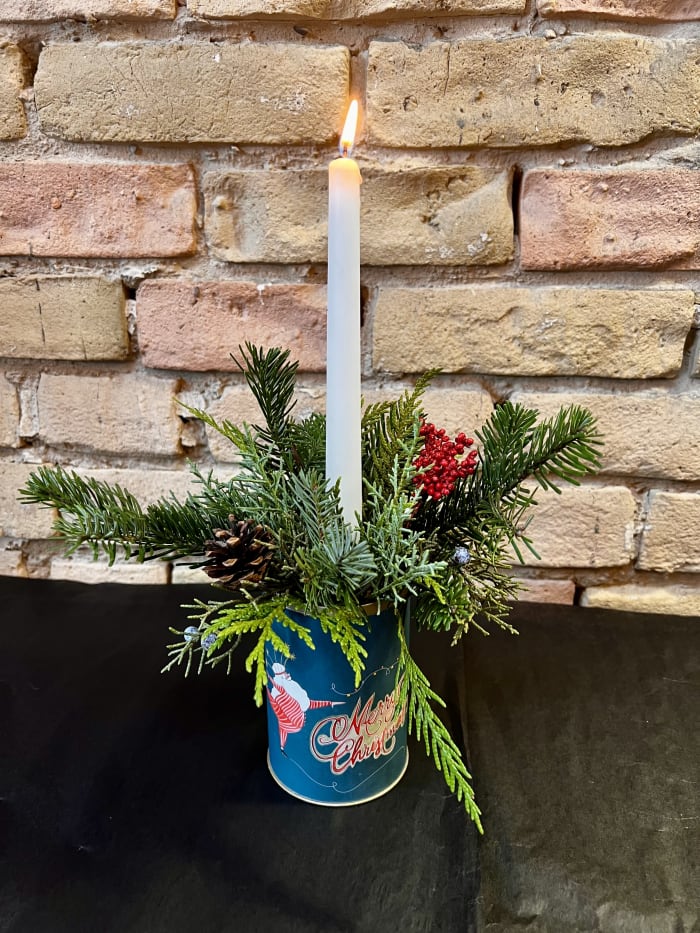 Dancing Santa With Candle