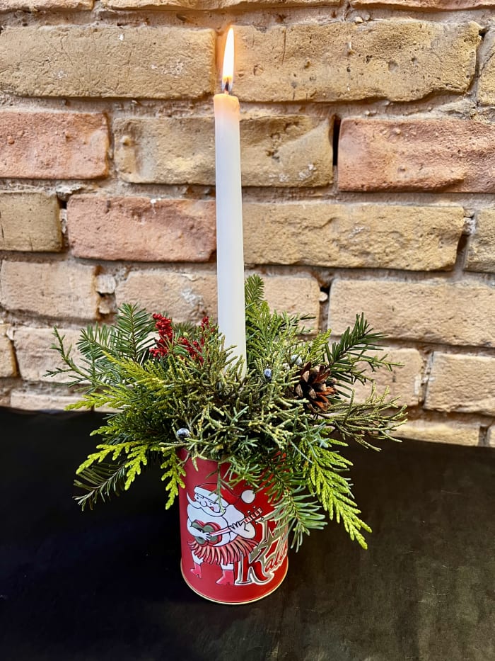 Hawaiian Santa with Candle (Mele Kalikimaka)