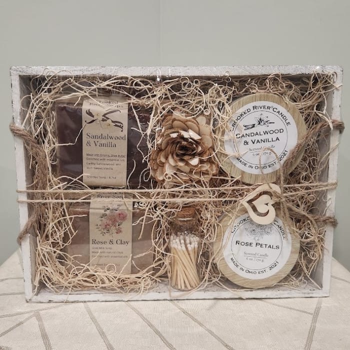Crooked River Gift Basket