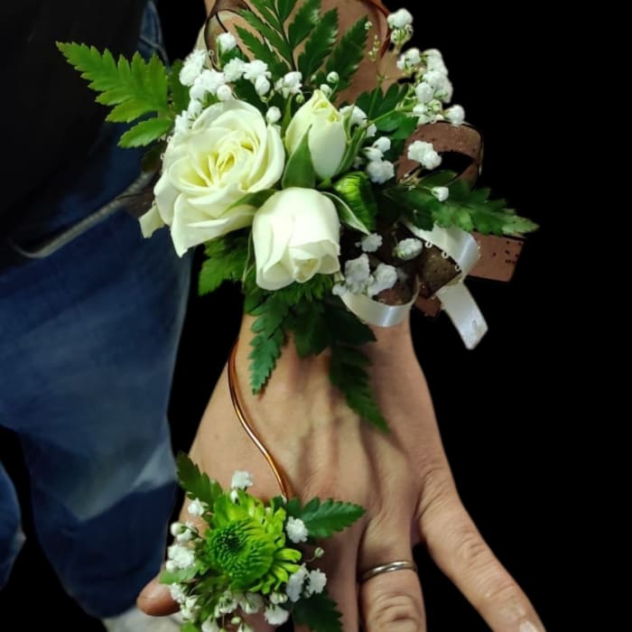 Wrist Wrap with Wire Work Corsage