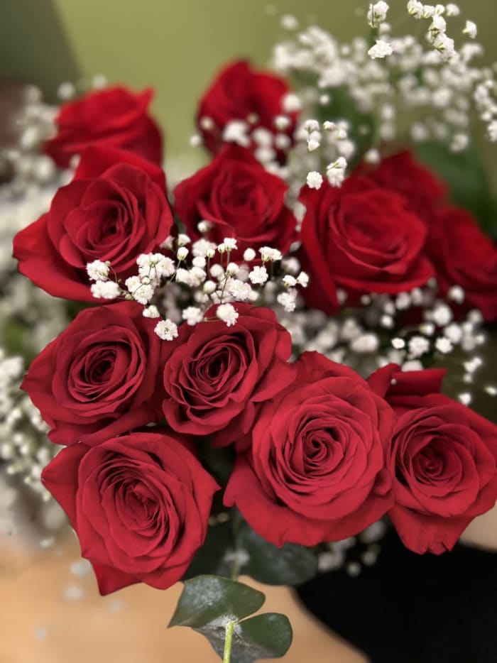 Long Stem Rose with Eucalyptus Bouquet
