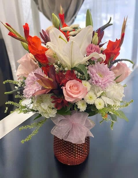 Valentine's Upright Vase Deluxe