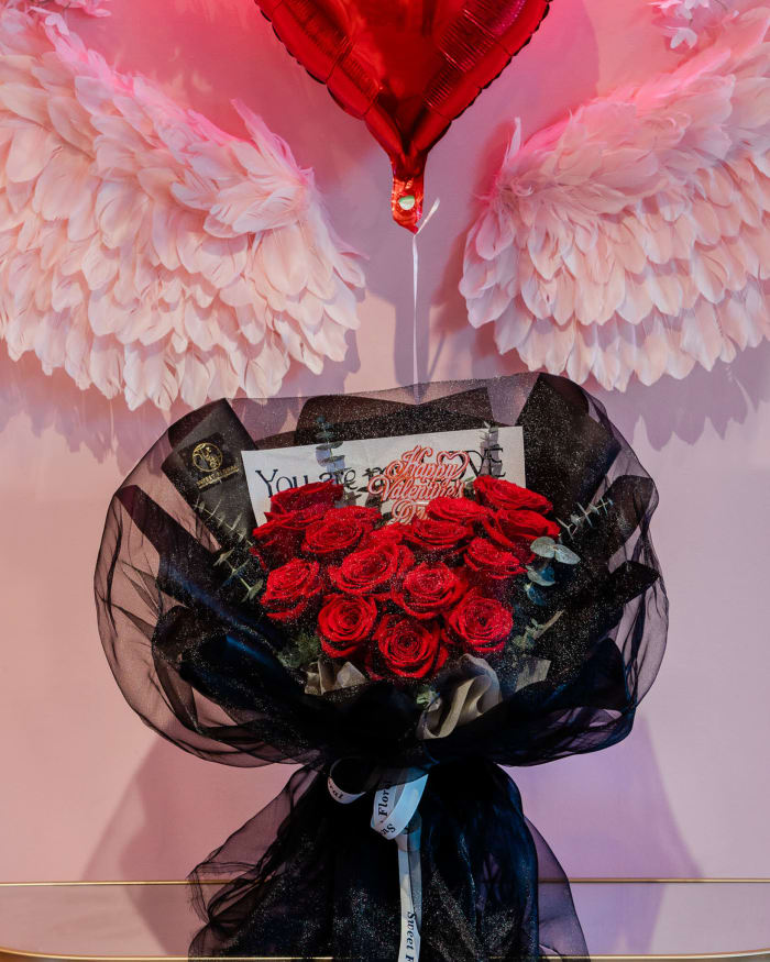 Fresh flower bouquet 12