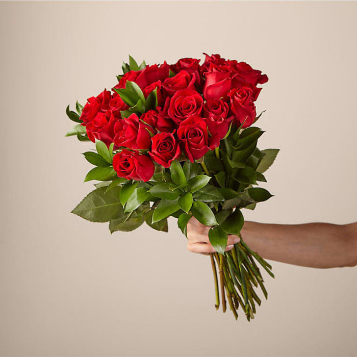 CLASSIC ROMANCE - PREMIUM RED ROSES WRAPPED BOUQUET