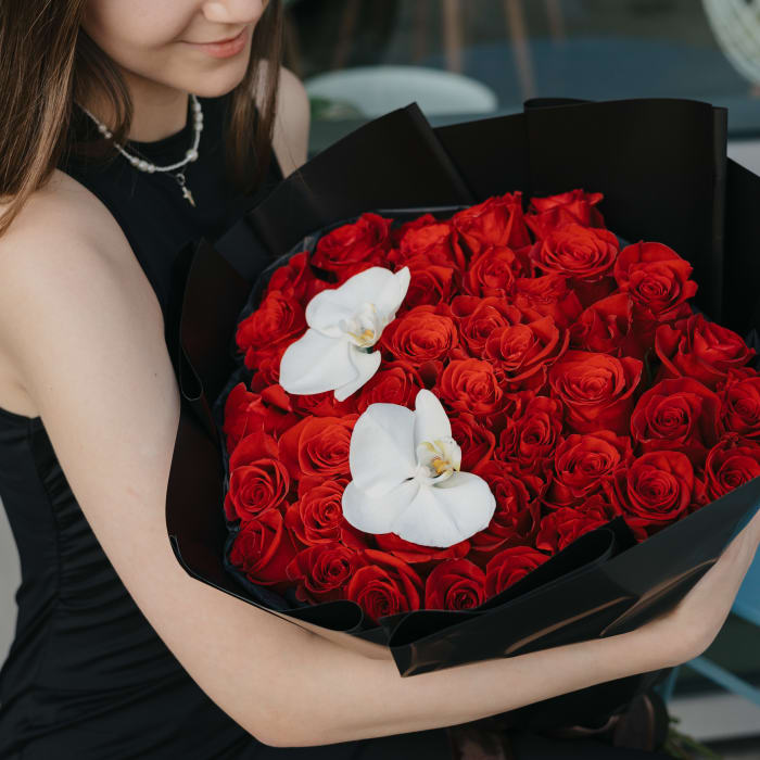 ROSES & ORCHIDS