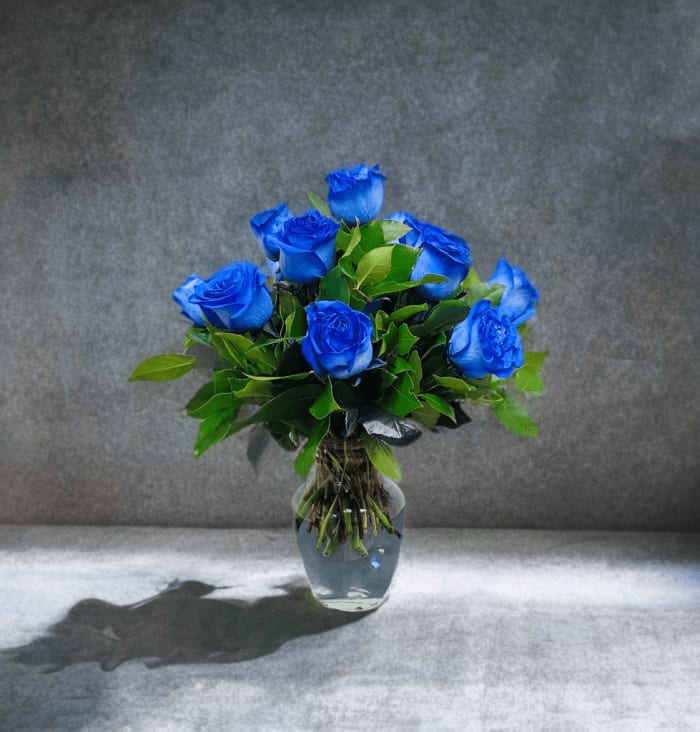 HA-5_AZUL Arreglo de 12 rosas azules