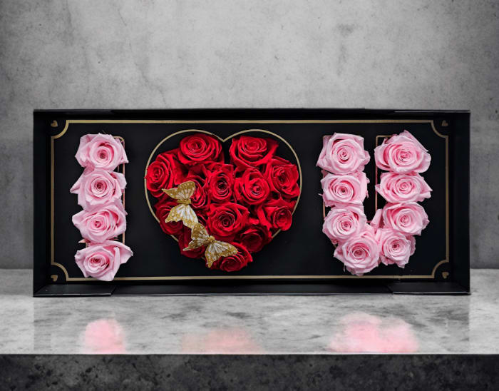 SV-23 Arreglo de rosas preservadas