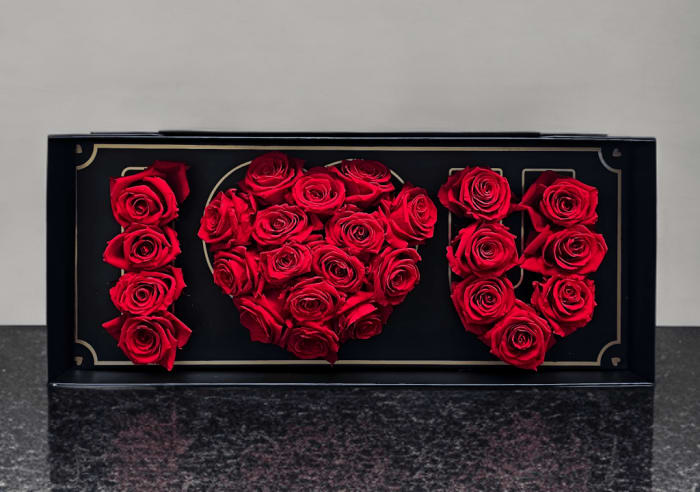 SV-20 Arreglo de rosas preservadas