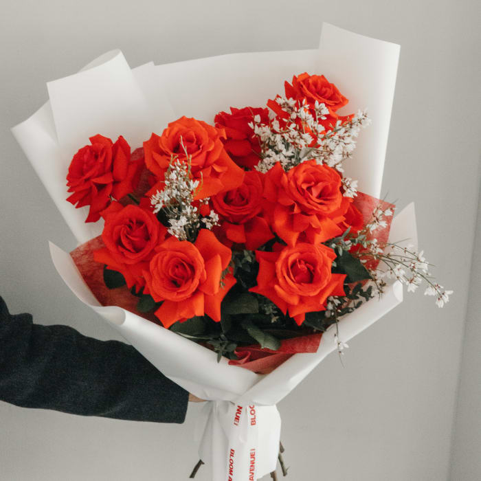 SCARLET BOUQUET