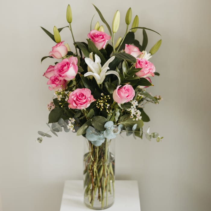 ROSES & LILIES