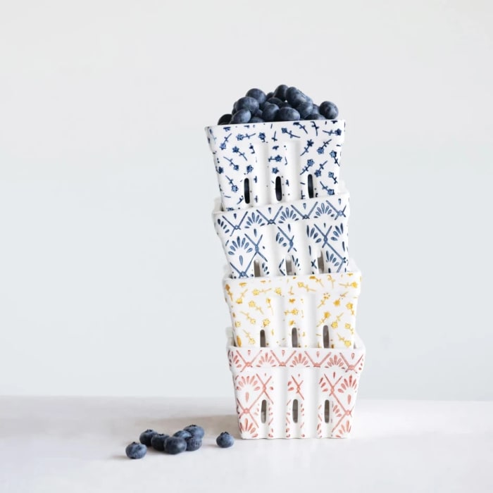 Berry Bowl with Pattern, 3 Colors, 2 Styles