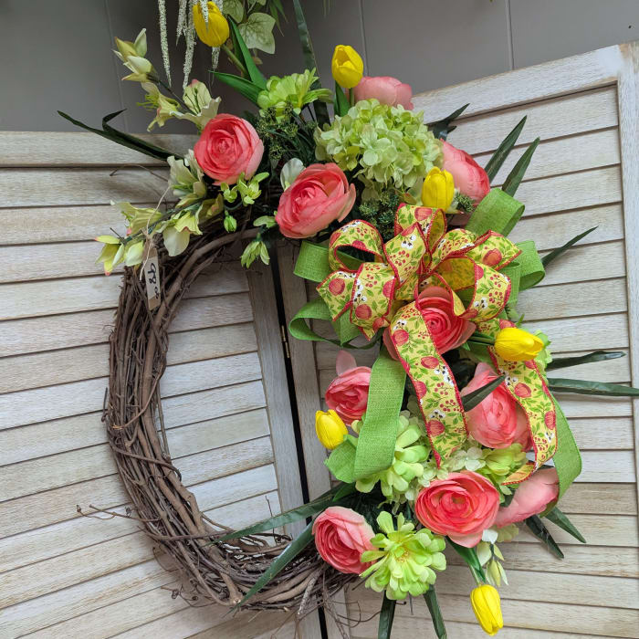 Tulip Garden Silk Wreath