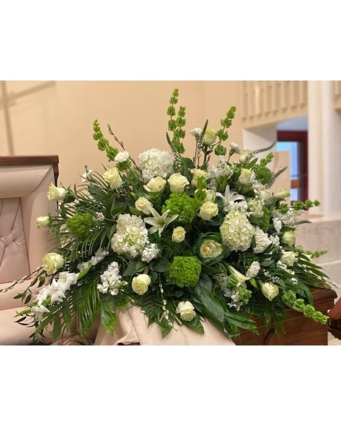 Natural Beauty Casket Spray