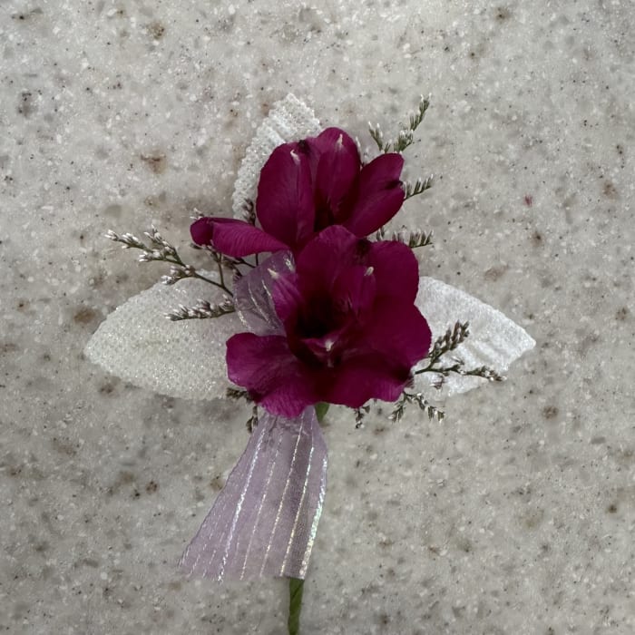 Purple Alstroemeria Boutonniere w/Lavender & Iridescent Accents