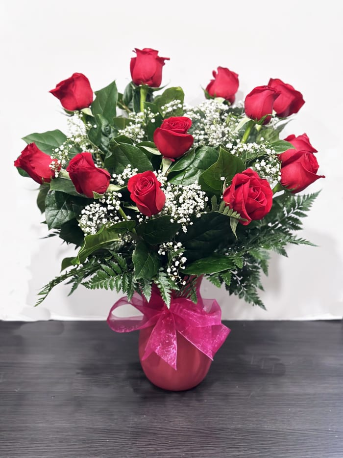 Mother's Day 12 Rose Arrangement