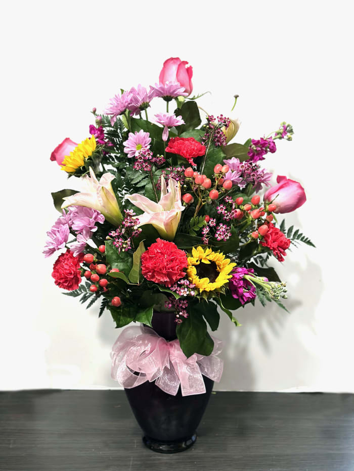 Super Deluxe Mixed Vase