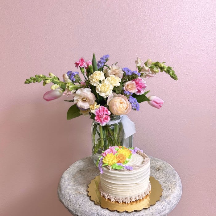 Buttercream Blossoms (Mother's Day Special)