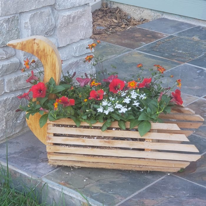 Handmade Weathered Mixed Annuals Goose