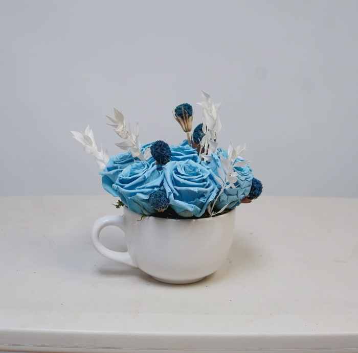 TZ-4 Taza con rosas y flores preservadas