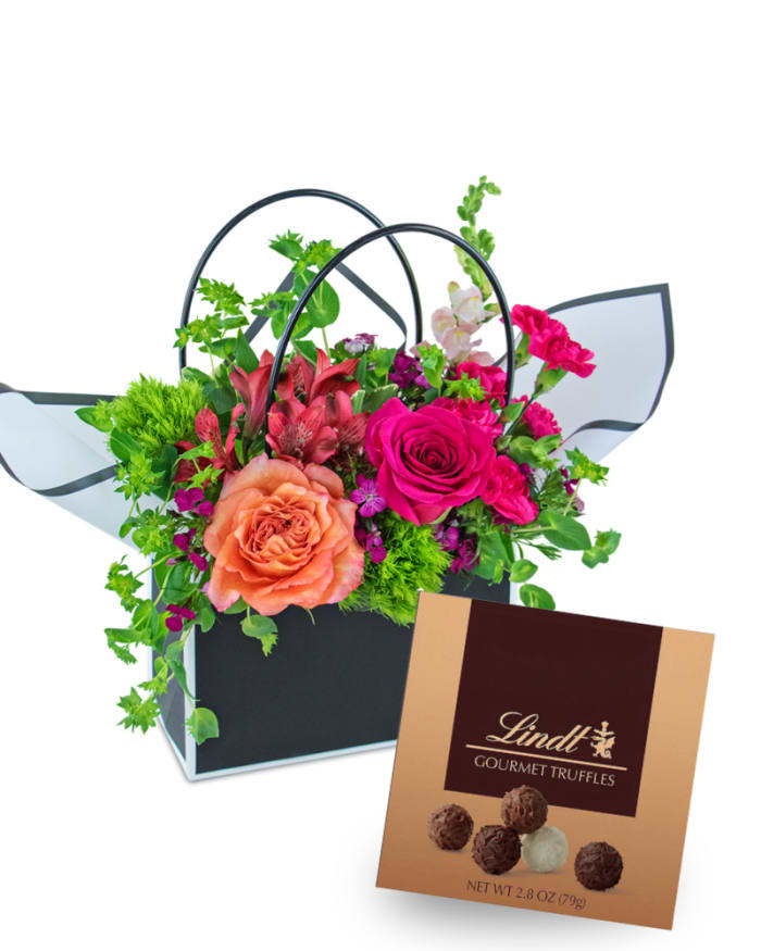 Chocolate-Covered Roses Blooming Tote Ensemble