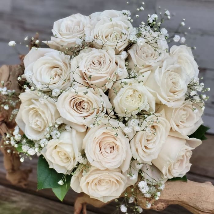 Classic Roses And Babies Breath