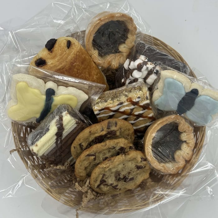 Trillium's Snack Attack