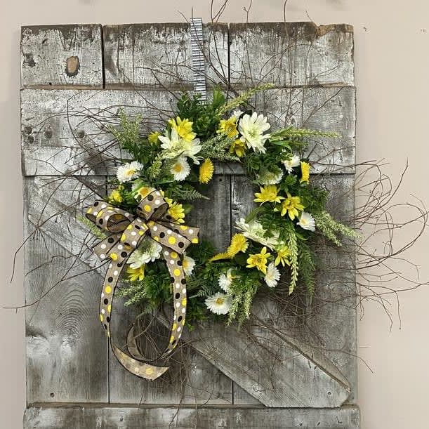 Dots and Daisies Silk (Artificial) Wreath