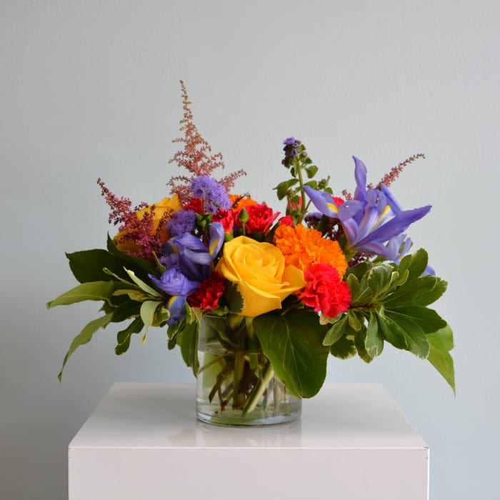 Medium Arrangement Subscription